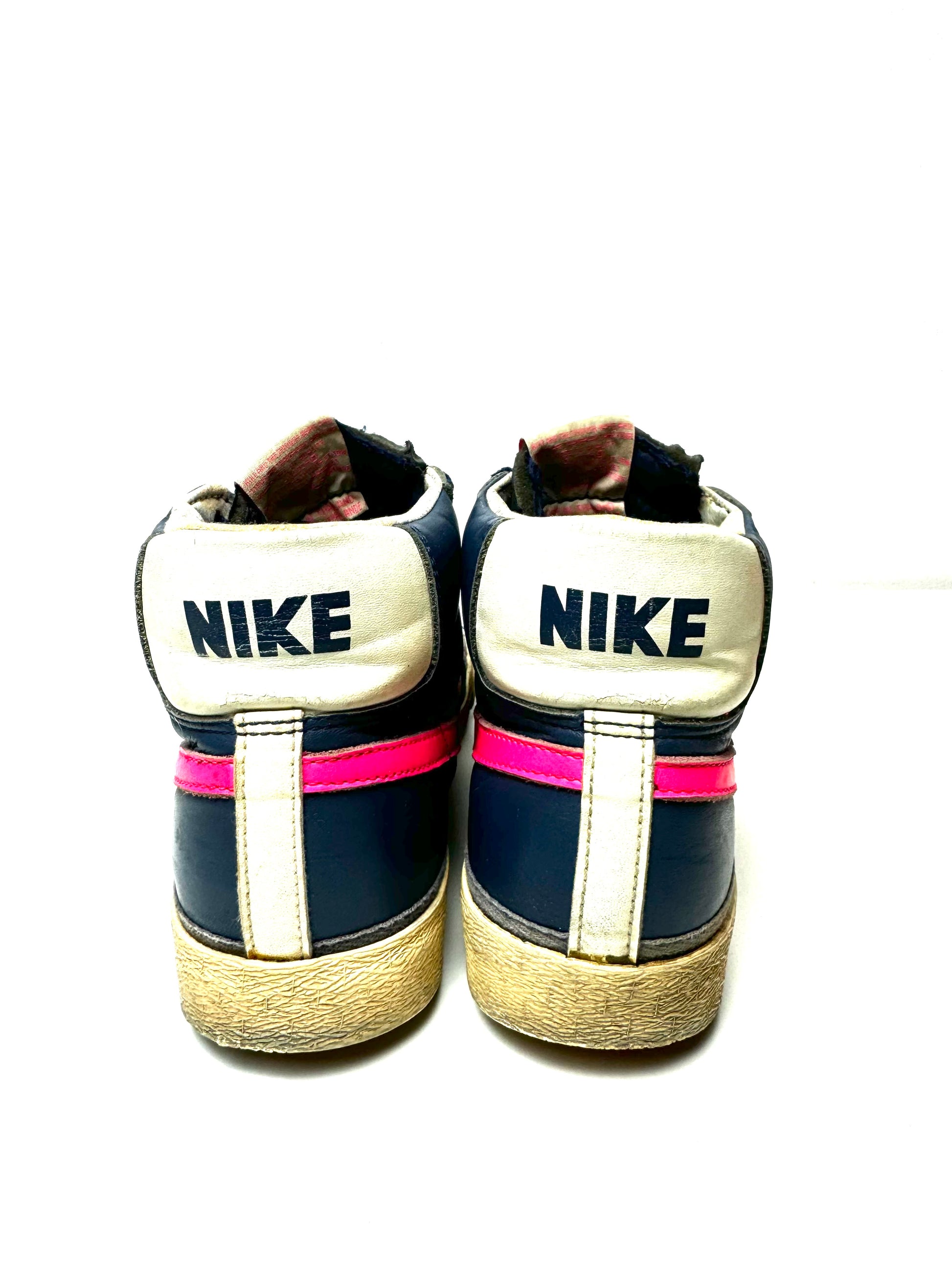 Nike BLAZER MID x STUSSY MIDNIGHT NAVY / TURBO PINK 2002