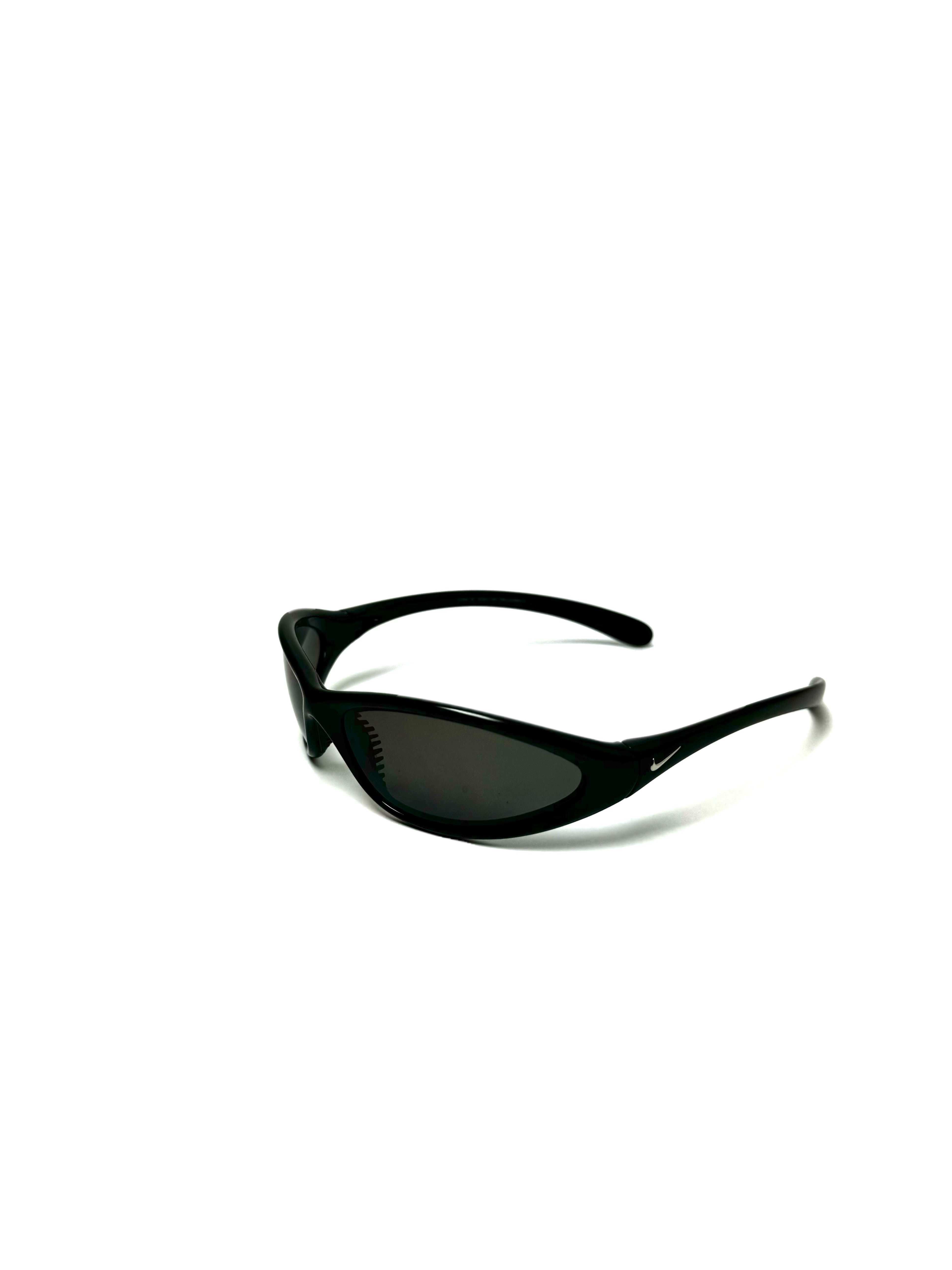 nike tarj round sunglasses