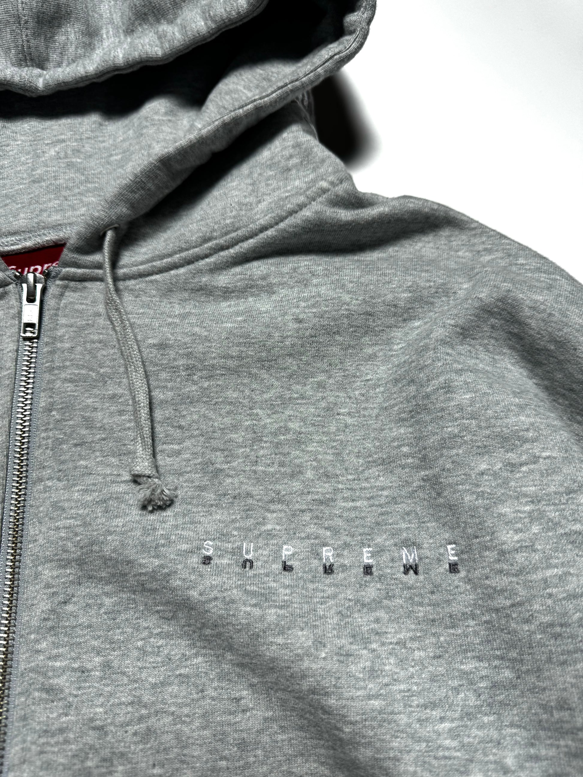 Supreme  Globe Embroidery  Zip up Hoodie FW2020