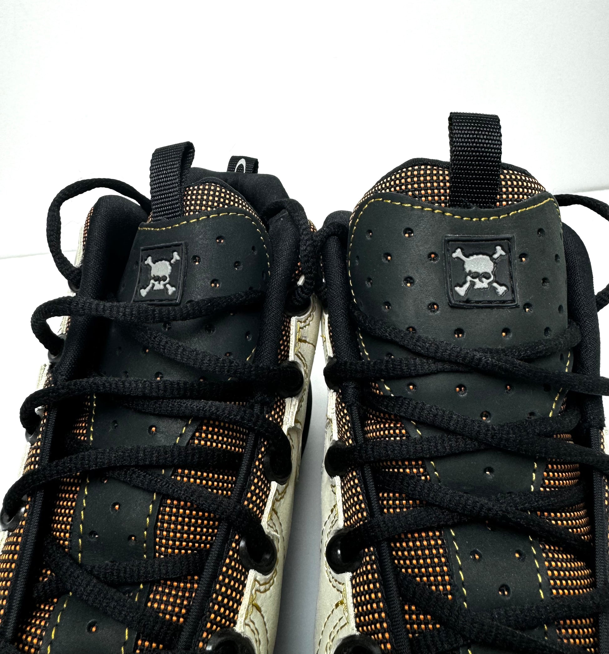 Oakley 2002 Nail 1.0 White Shoe