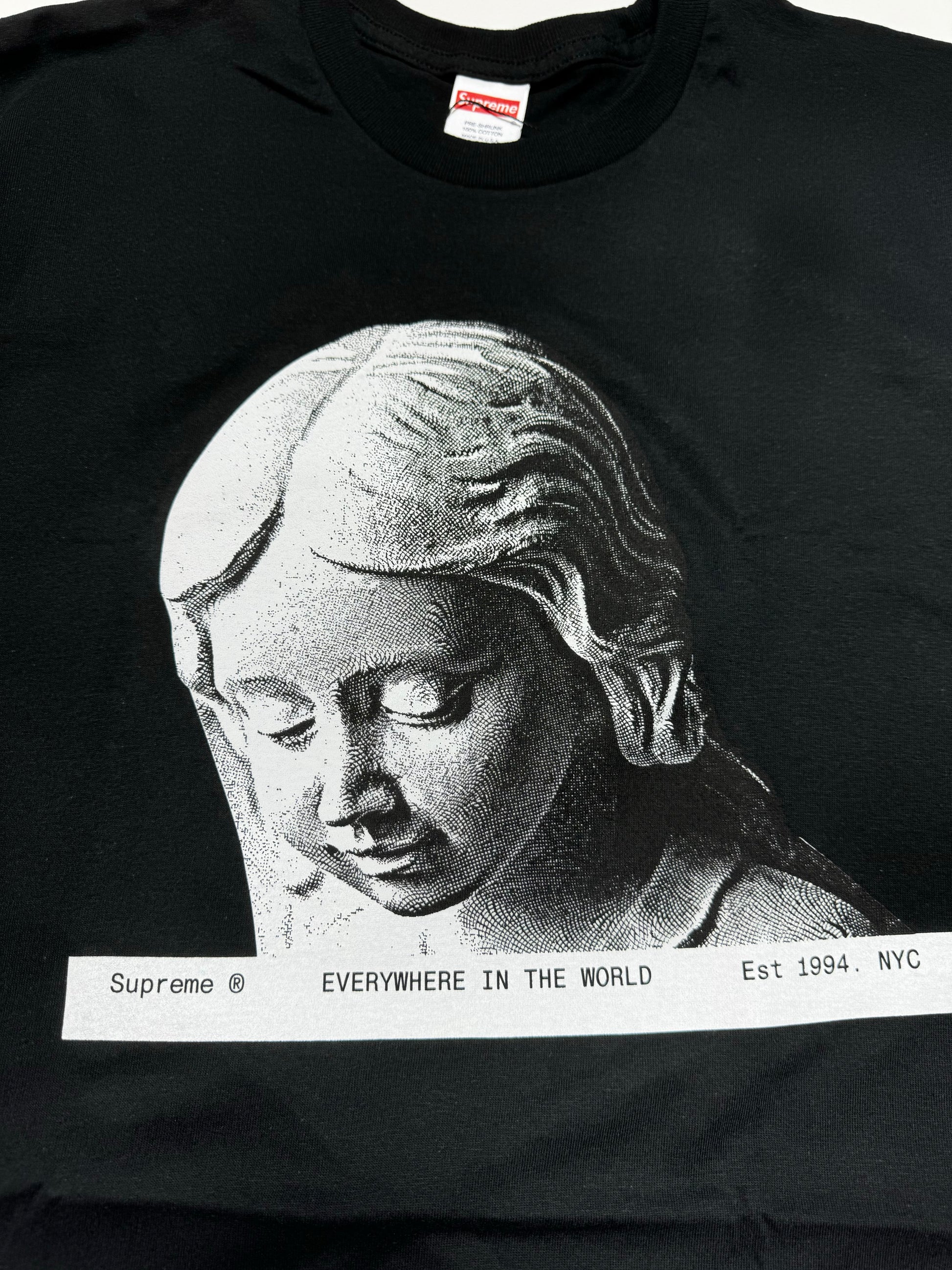 Supreme Everywhere in the world  Black Tee