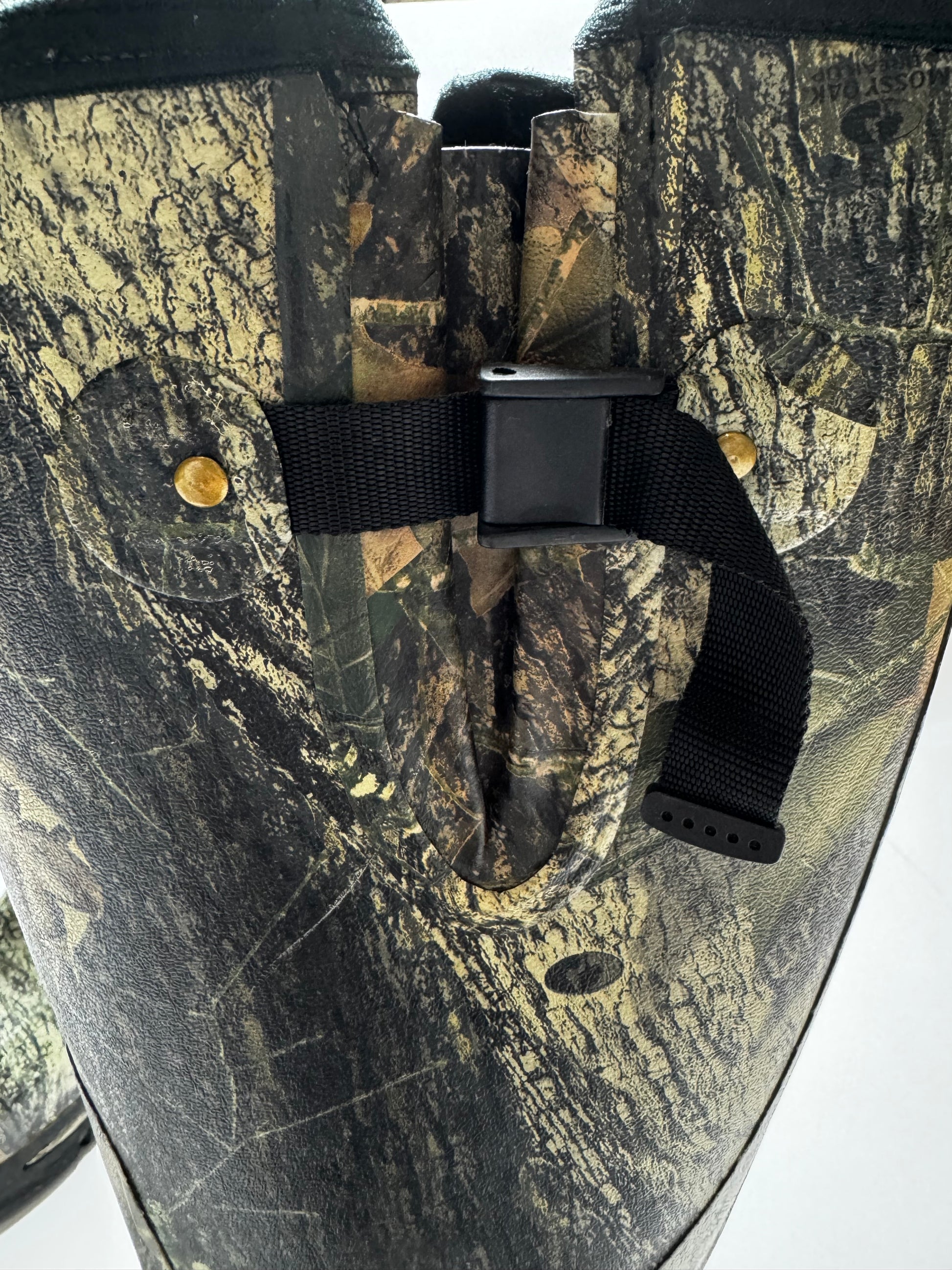 Red Head 800 Side Zip Camo Waterproof Rubber Boot