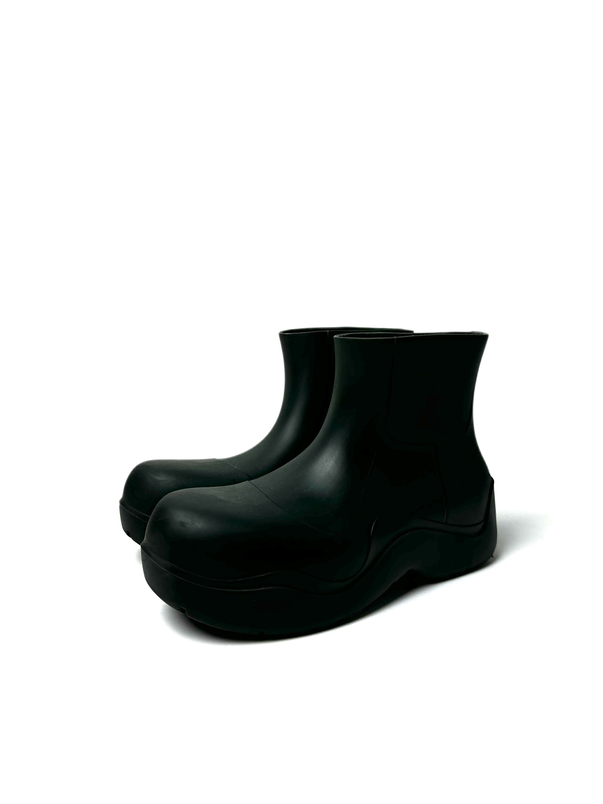 Bottega Veneta Paddle Black Boot
