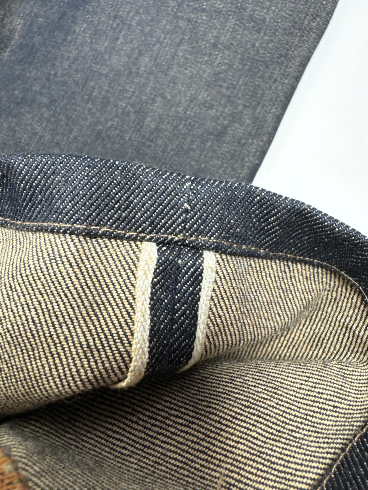 Evisu No.3 “艺妓” Pocket Straight Raw Denim Jean