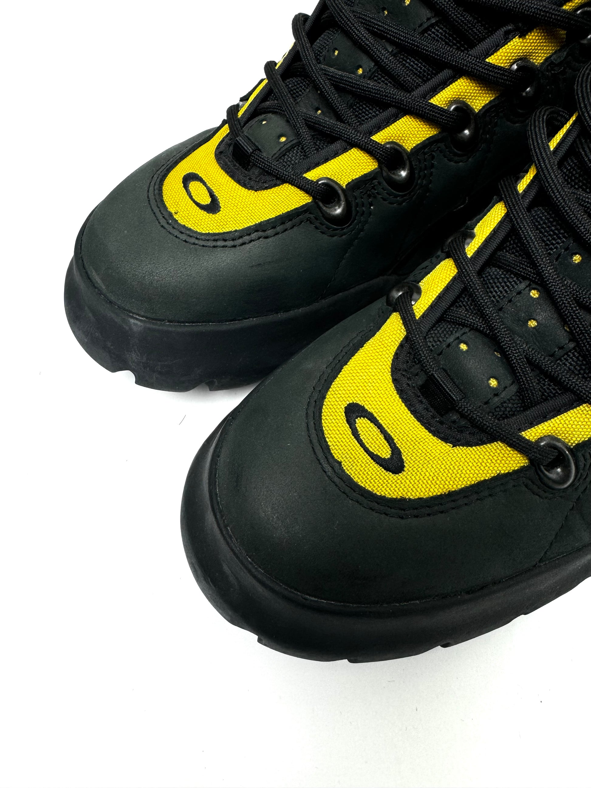 Oakley 2002 Nail 1.0 Yellow Shoe