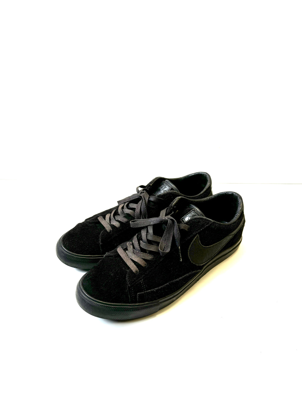 Comme des Garçson X Nike Blazer Leather Suede Low Top