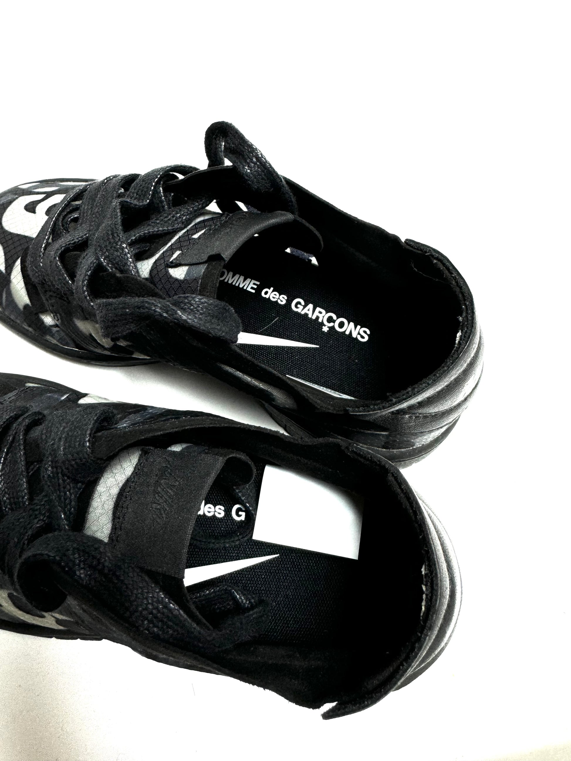 Comme des Garçons x Nike Wmns Dunk Low 'Monogram Print' Shoe