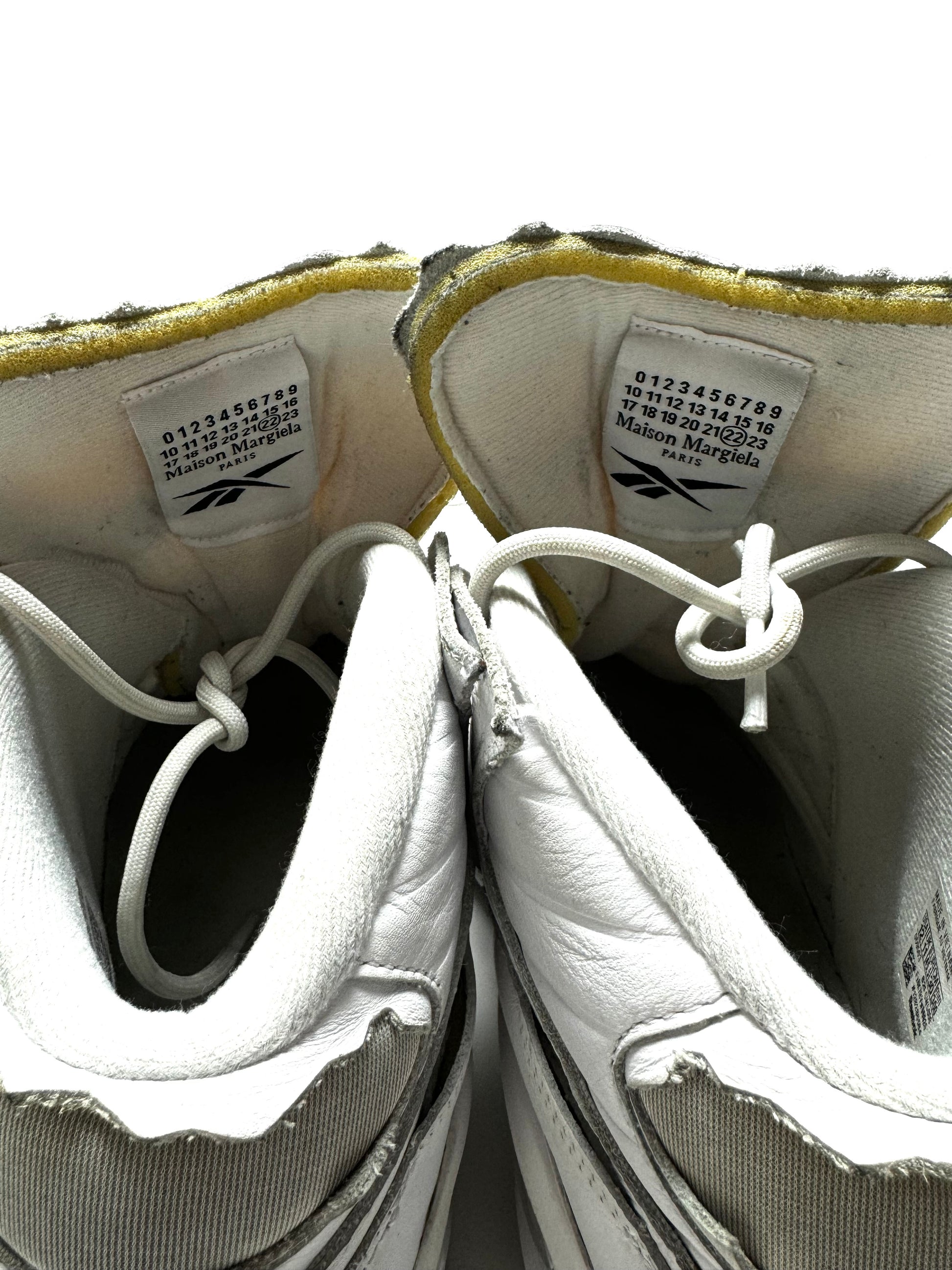 Maison Margiela x Reebok GW5000 Question Mid Memory Sneaker