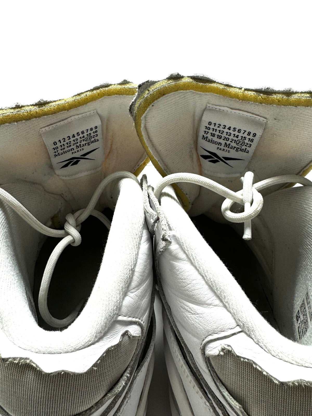 Maison Margiela x Reebok GW5000 Question Mid Memory Sneaker
