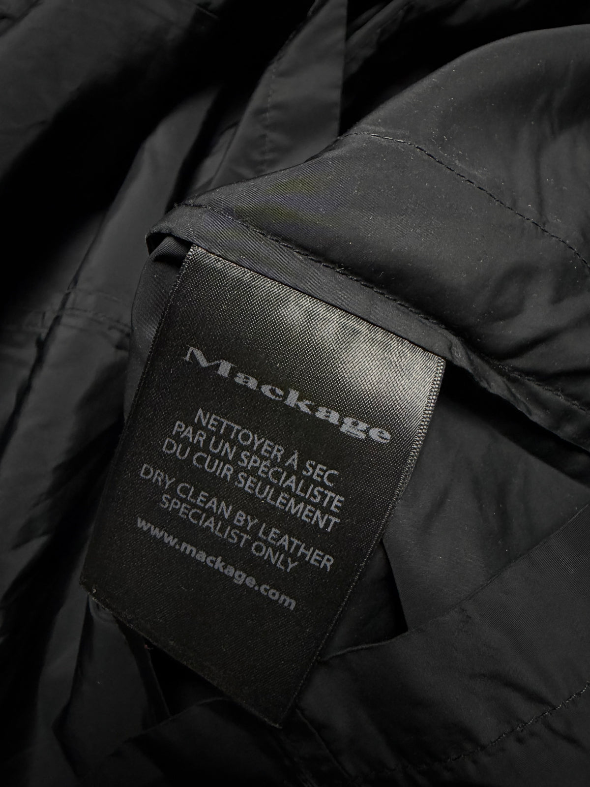 Mackage Montreal Wyatt Black Safari Rain Jacket Lined DuPont Teflon Shield