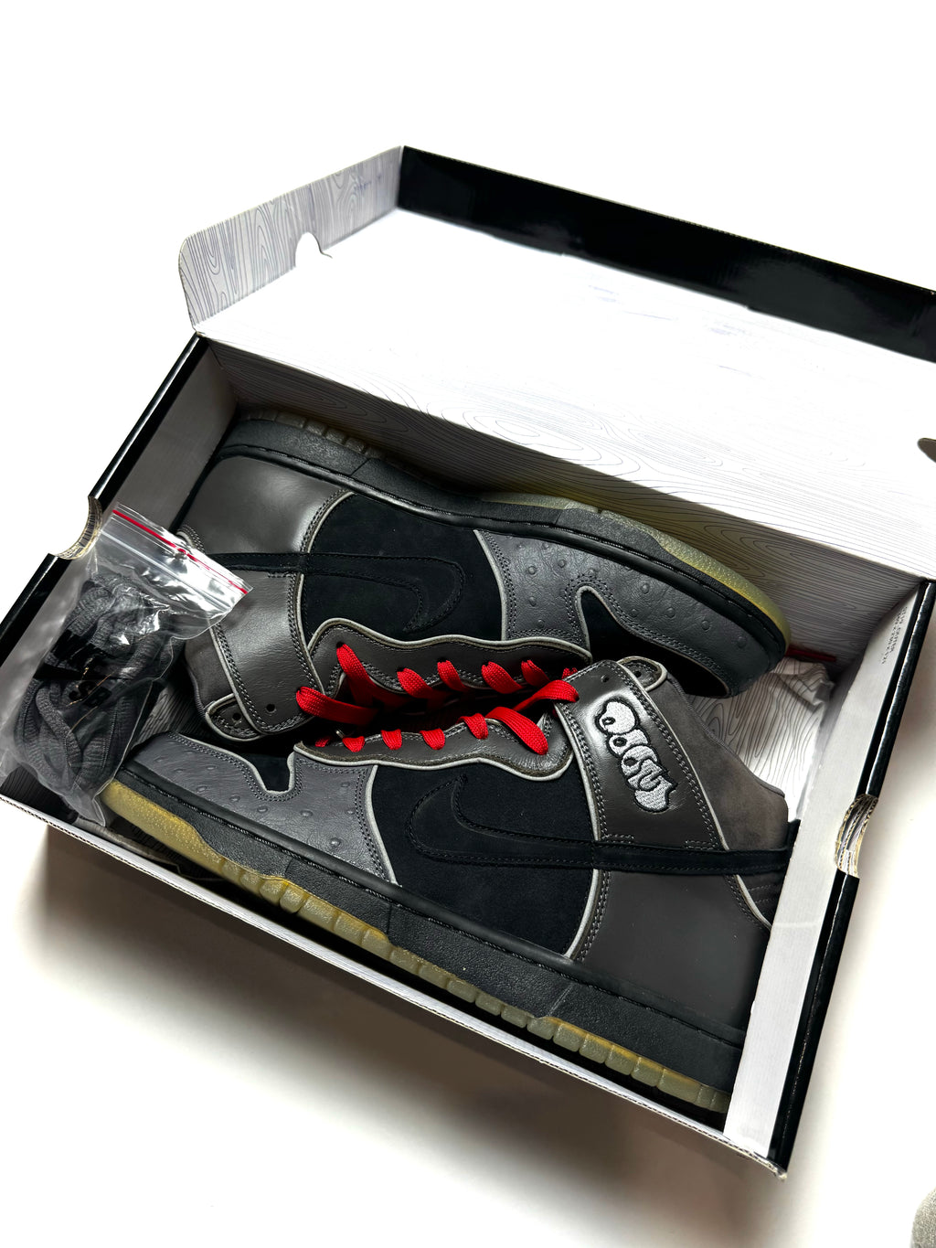 Nike High SB Dunk Premium 'MF Doom' 2007
