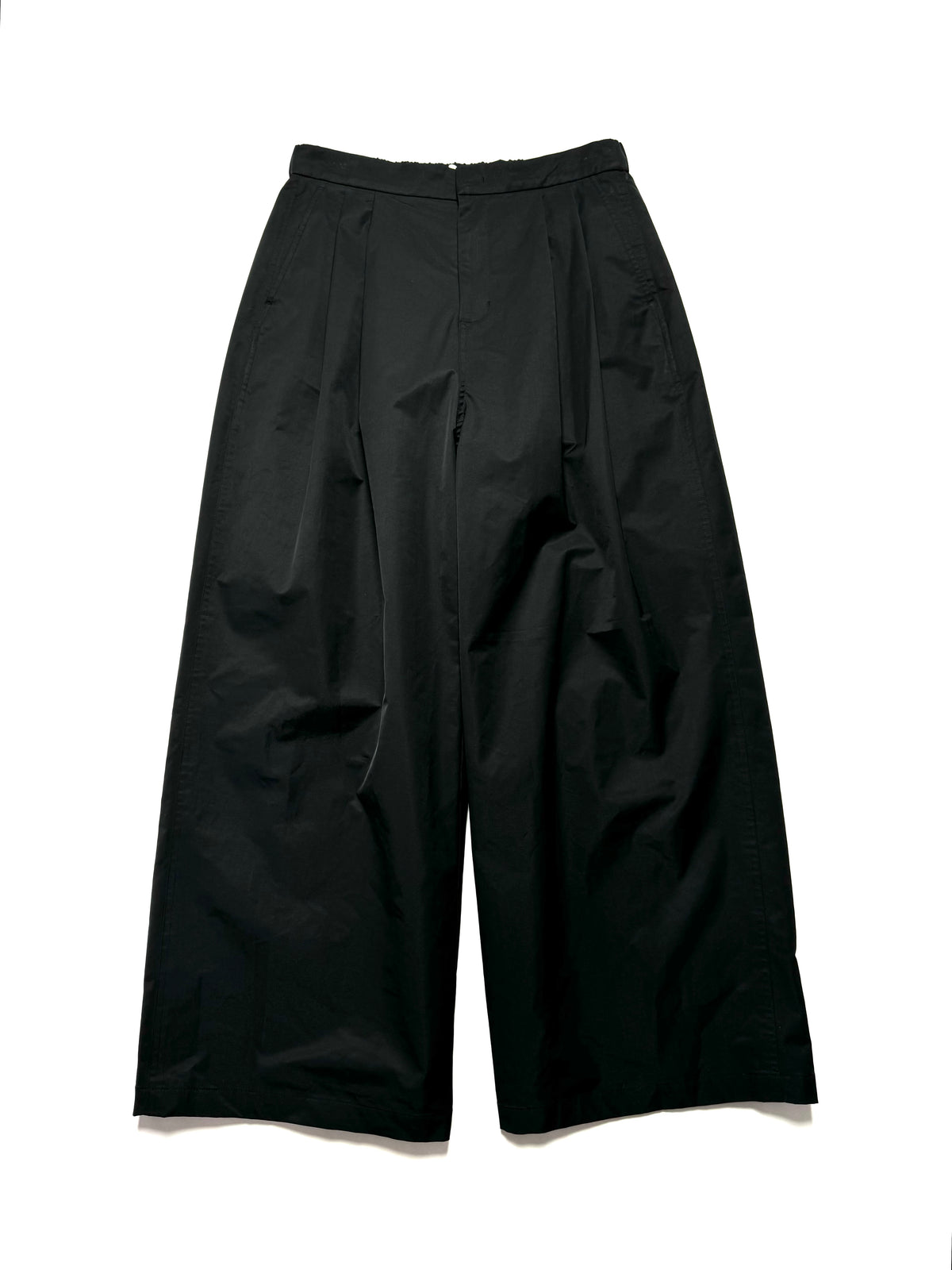 Amomento Three Tuck Plated Baggy Pants