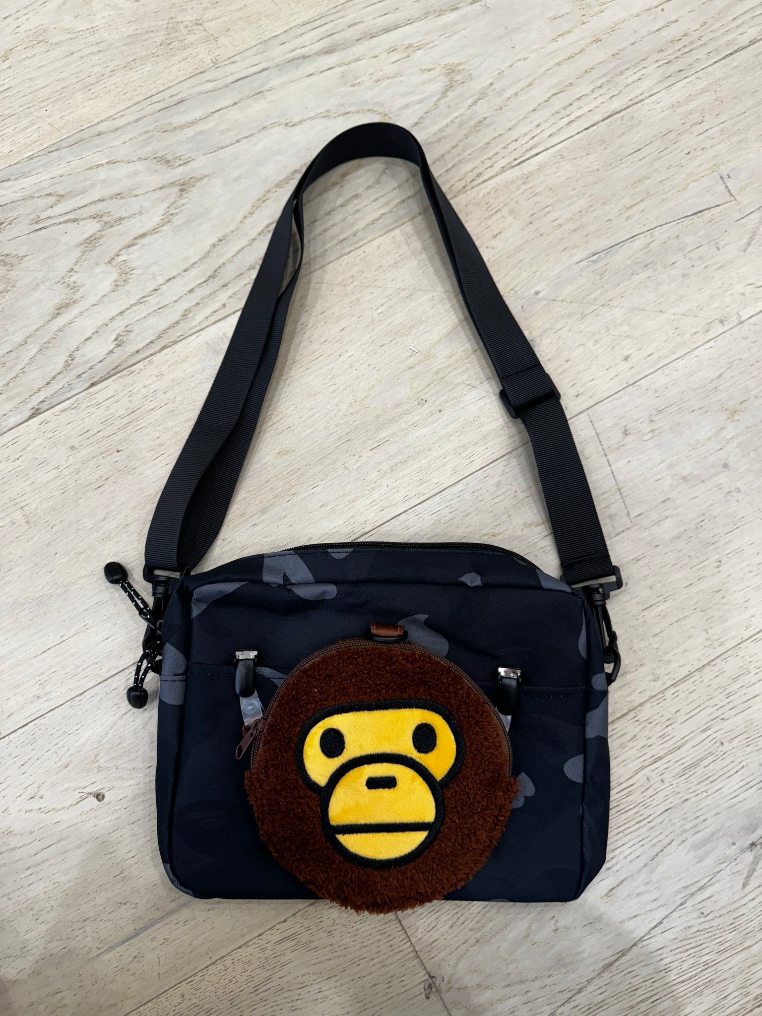 BAPE Baby Milo Cross Bag + Coin Pouch