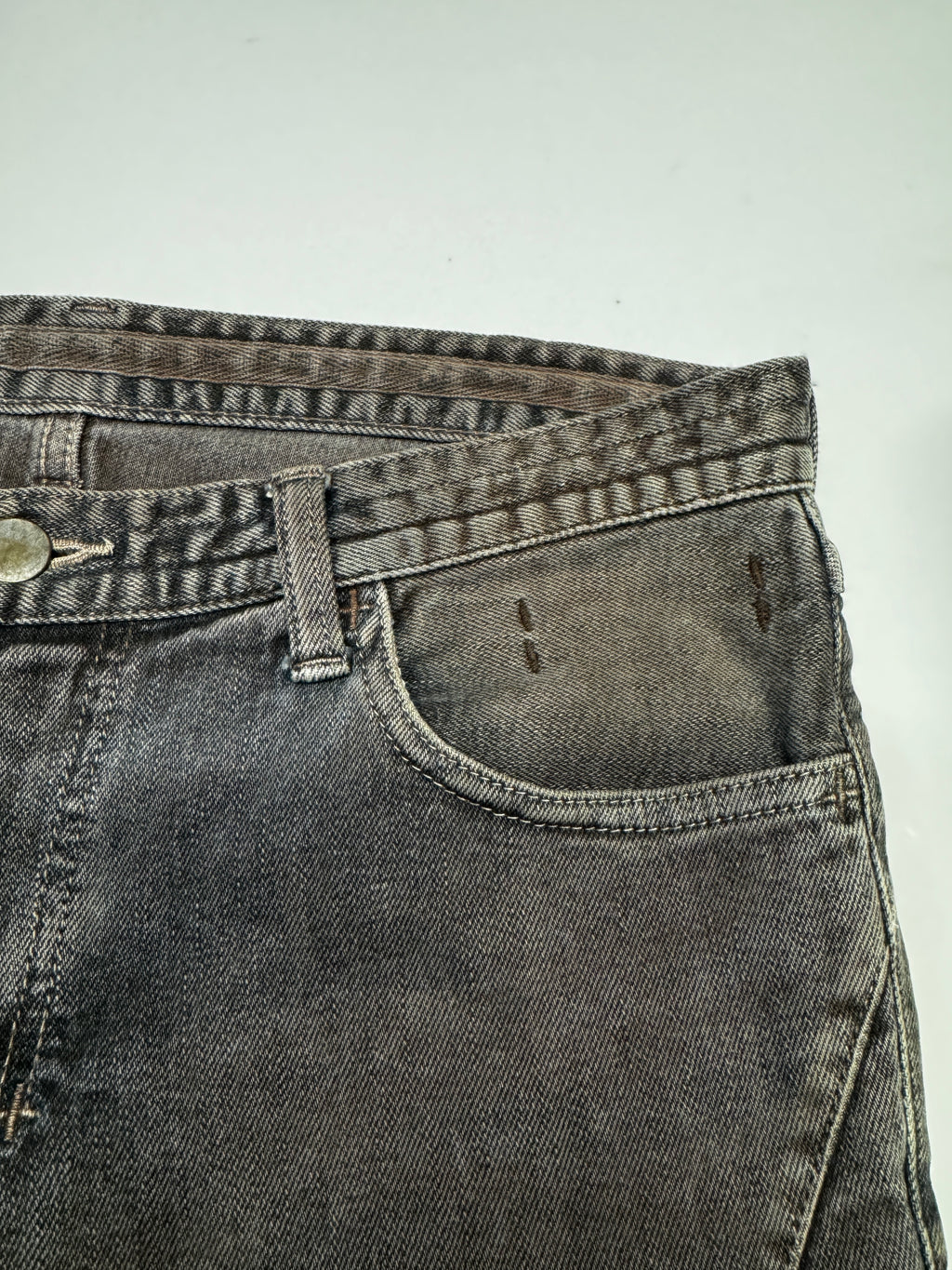 NUMBER (N)INE Distress Slim Jean