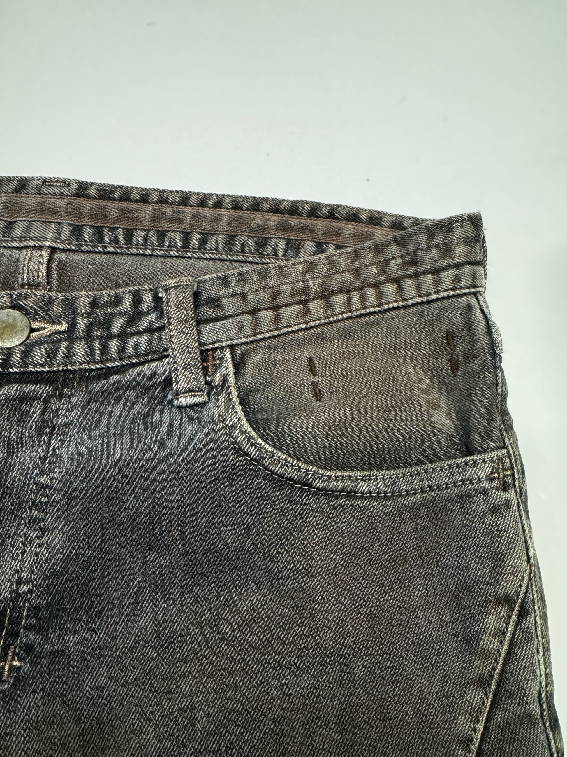 NUMBER (N)INE Distress Slim Jean