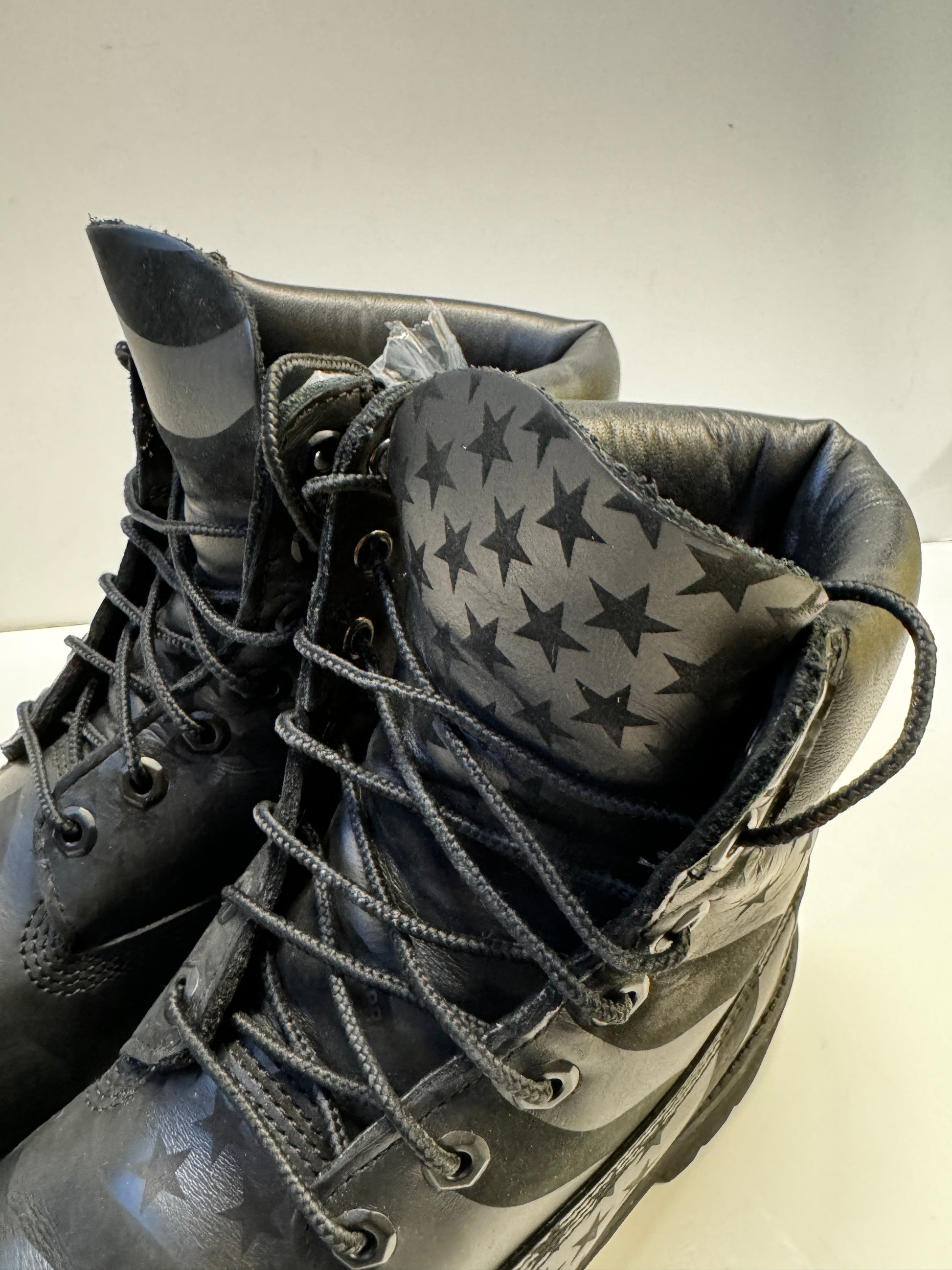 Timberland x Supreme USA Flag Boots