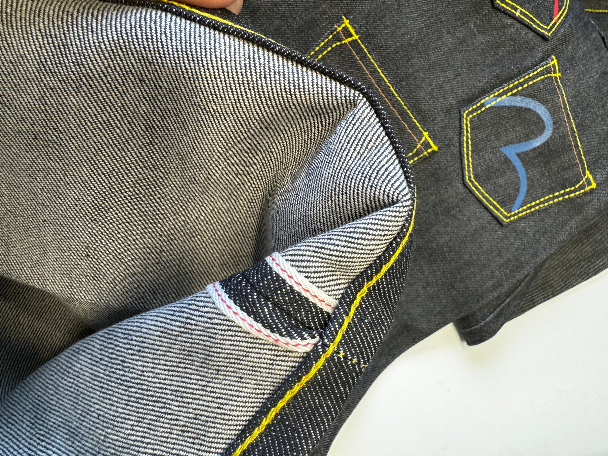 Evisu Multi-Pockets RAW Denim Jean