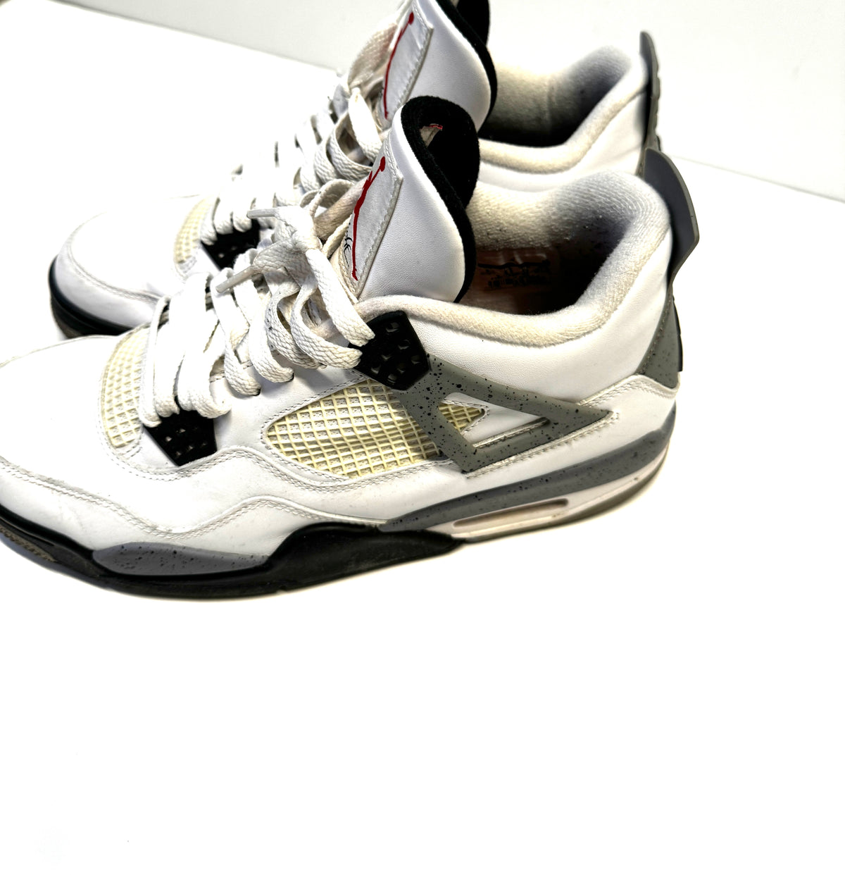 Air Jordan 4 Retro Grey Cement