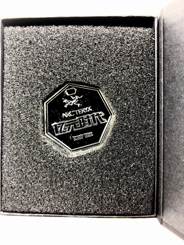 Arc'teryx  New Era Metal Tag
