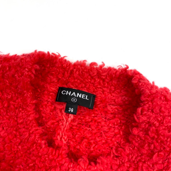 CHANEL Red 19AW Pull Over Sweater